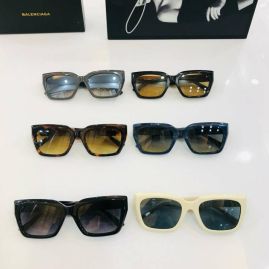 Picture of Balenciga Sunglasses _SKUfw55135498fw